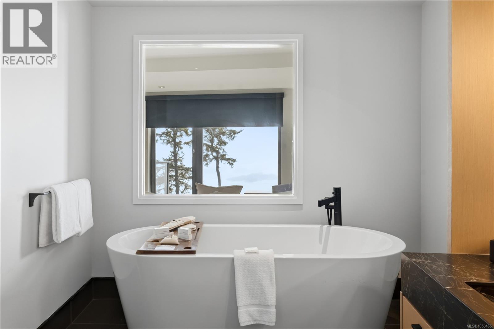 315 596 Marine Dr, Ucluelet - Image 1