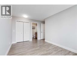 3, 125 Village Heights SW - photo 16