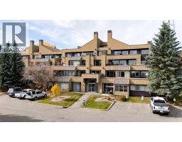 3, 125 Village Heights SW - photo 1
