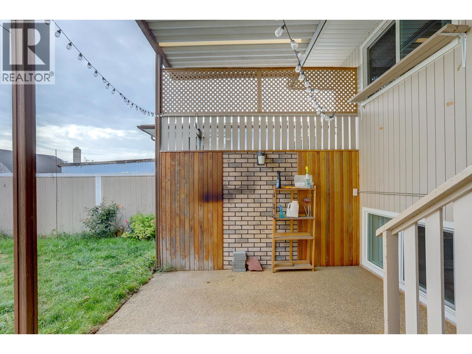 2603 41 Street - 21