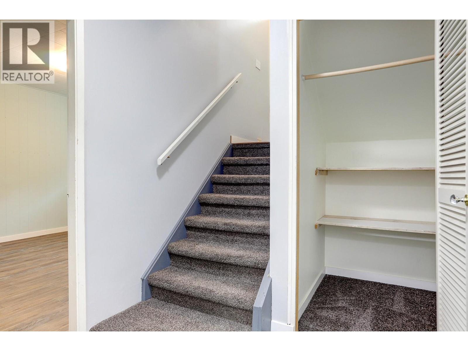 2603 41 Street - 31