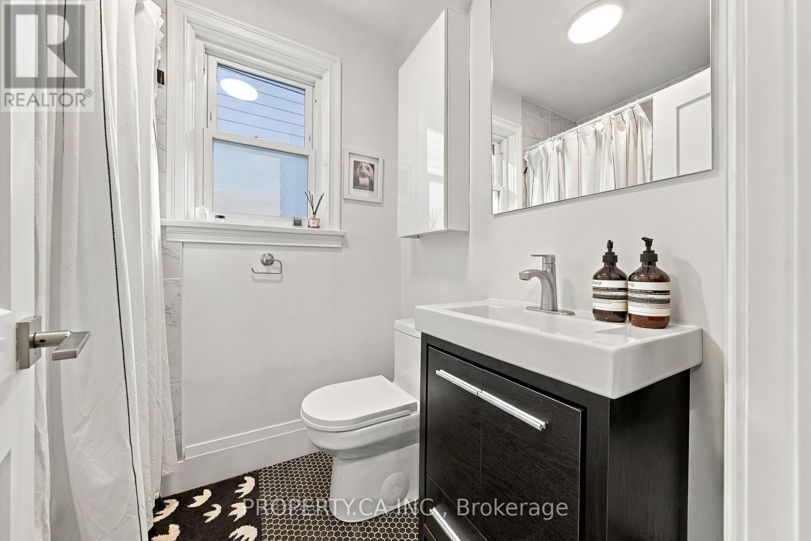44 DANIELS STREET - Image 20