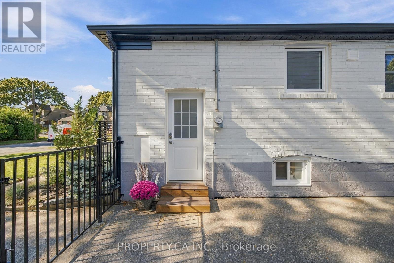 44 DANIELS STREET - 22