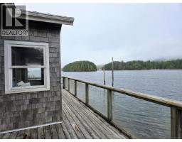 Bathroom - 1460 Imperial Lane, Ucluelet, BC V0R3A0 Photo 8