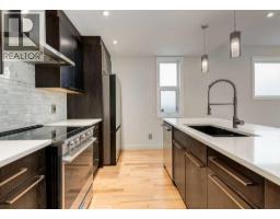 Bedroom - 1, 1938 33 Street Sw, Calgary, AB T3E2S5 Photo 16