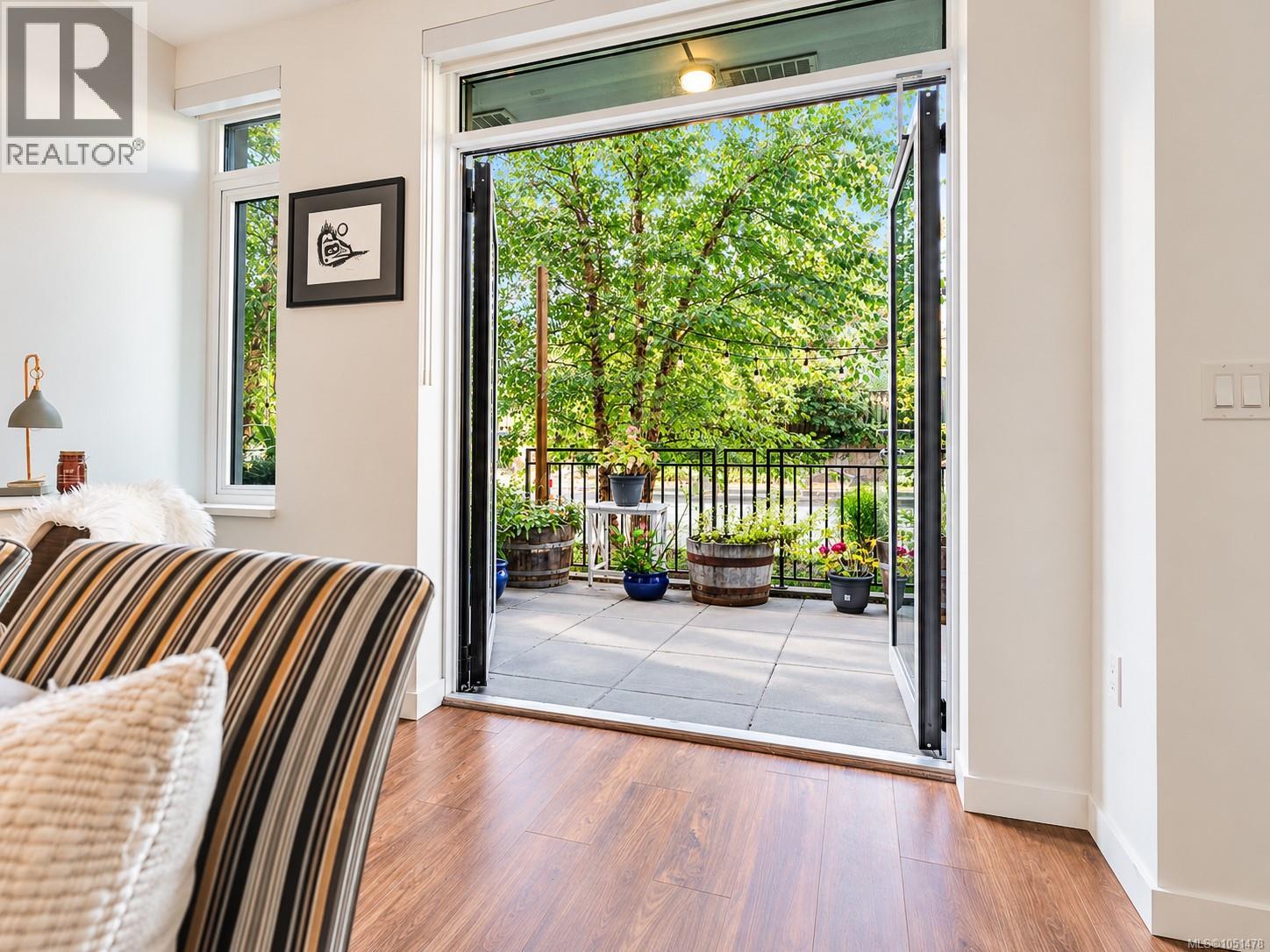 #108 369 Tyee Rd - 10