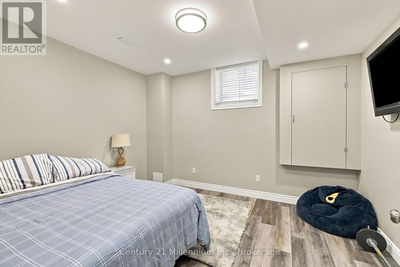 22 COOPER STREET - 35