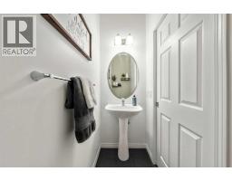 Bedroom - 34 Mount Rae Terrace, Okotoks, AB T1S0M6 Photo 13