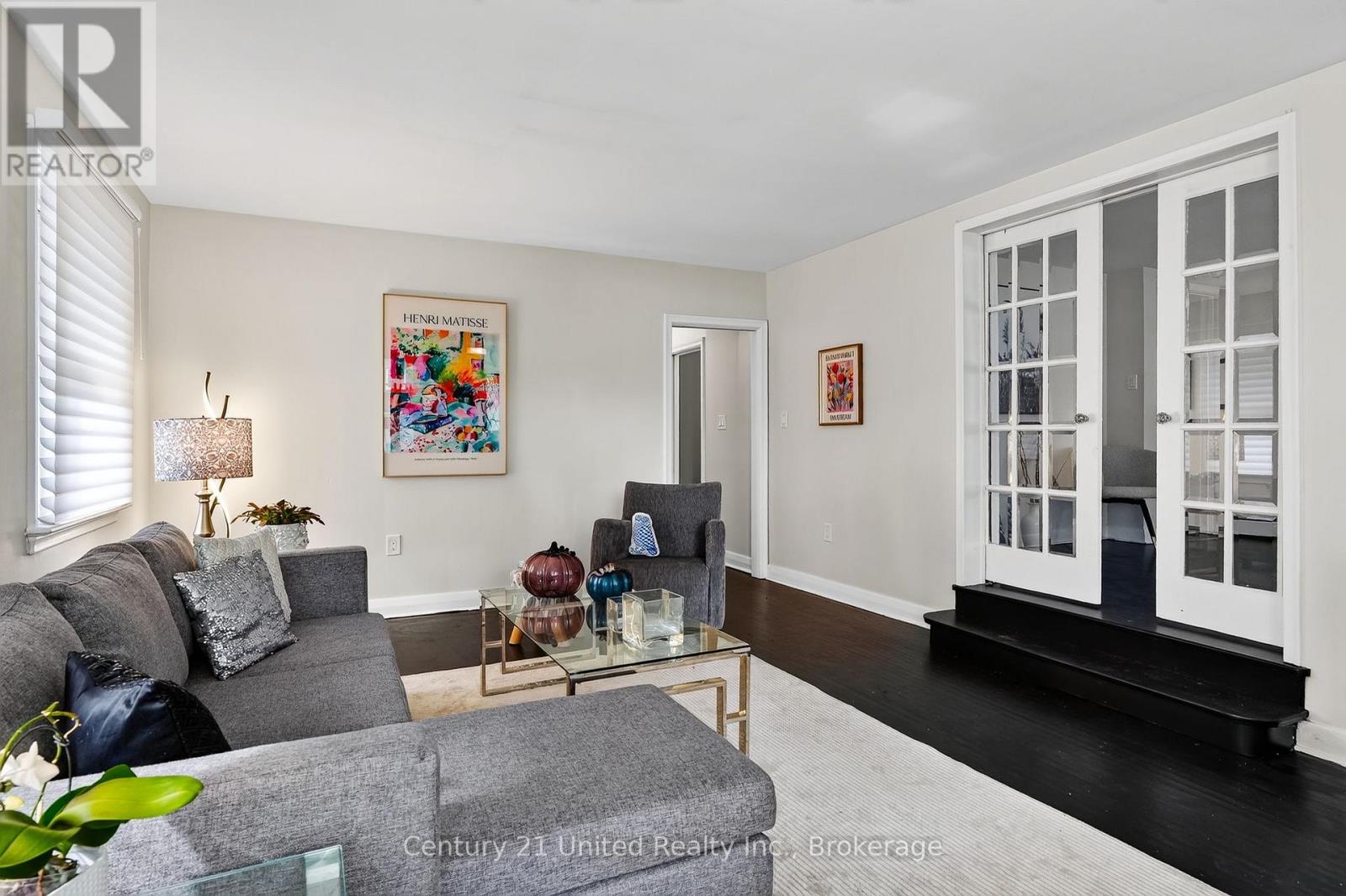 108 James Street East — photo 14