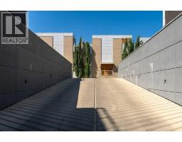 415, 3130 Thirsk Street NW - photo 32