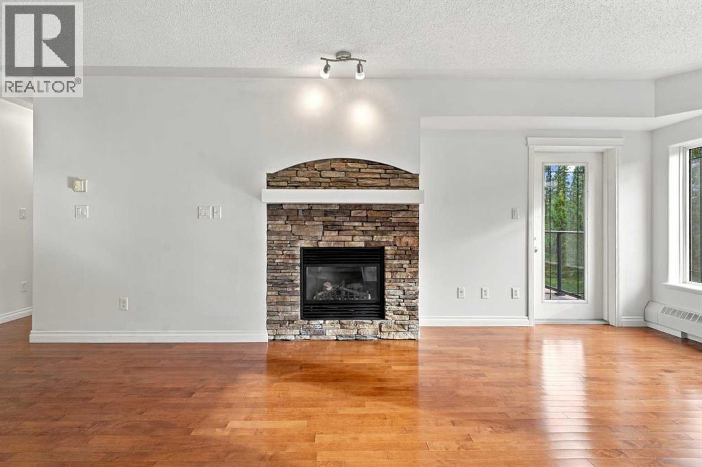 #305 30 Discovery Ridge Close SW - 6