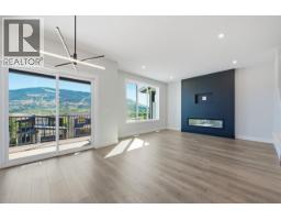 373 Arrowleaf Rise, Coldstream, BC V1B0B5 Photo 18