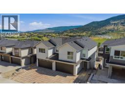 4pc Ensuite bath - 373 Arrowleaf Rise, Coldstream, BC V1B0B5 Photo 6
