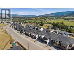 Primary Bedroom - 373 Arrowleaf Rise, Coldstream, BC V1B0B5 Photo 7