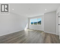 373 Arrowleaf Rise, Coldstream, BC V1B0B5 Photo 25