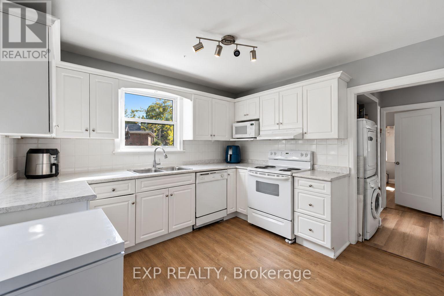 27 HOLLYWOOD STREET S, Hamilton (Ainslie Wood) — photo 10