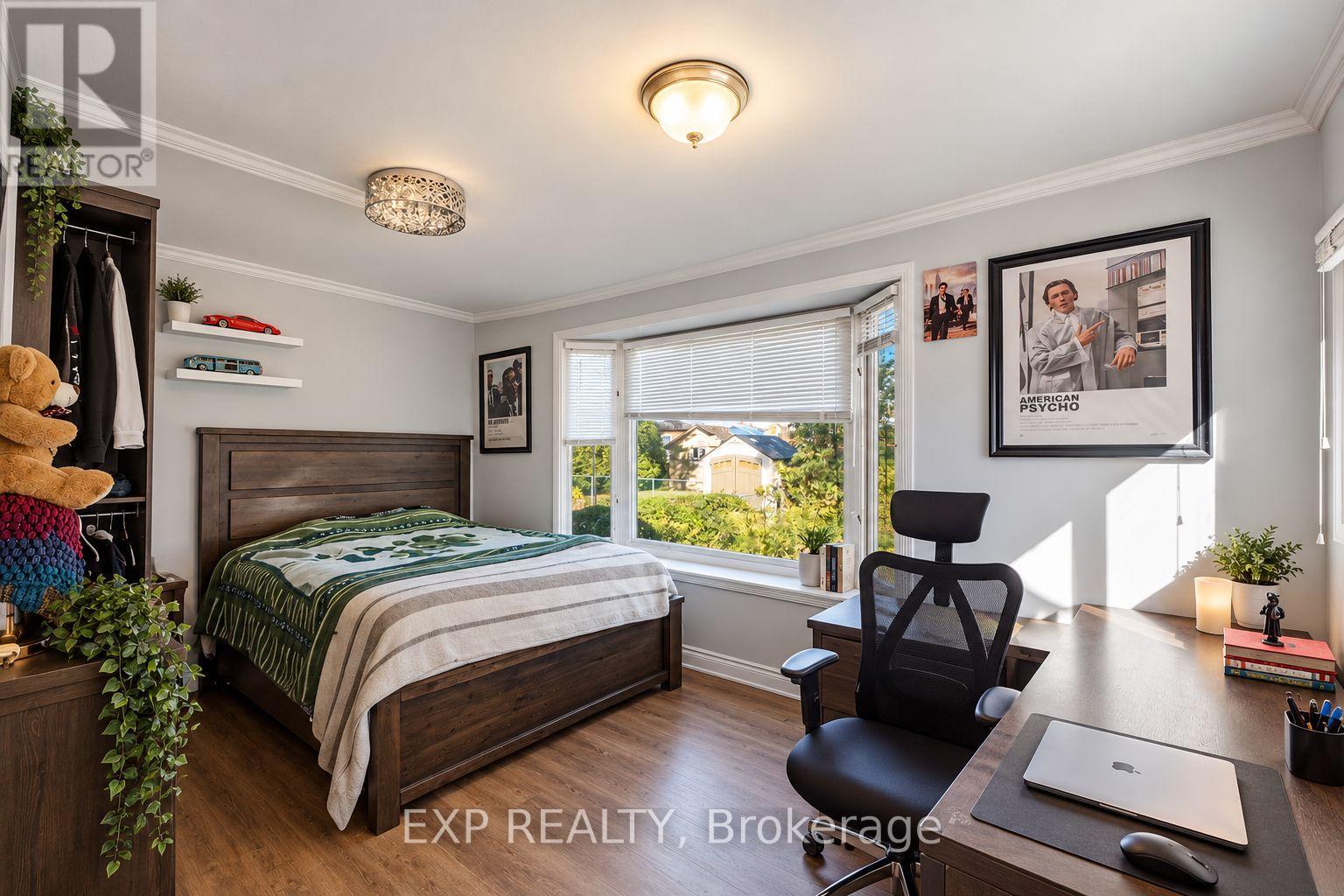 27 HOLLYWOOD STREET S - 5