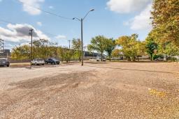 12704 120 Street Nw, Edmonton, AB T5E5N5 Photo 37