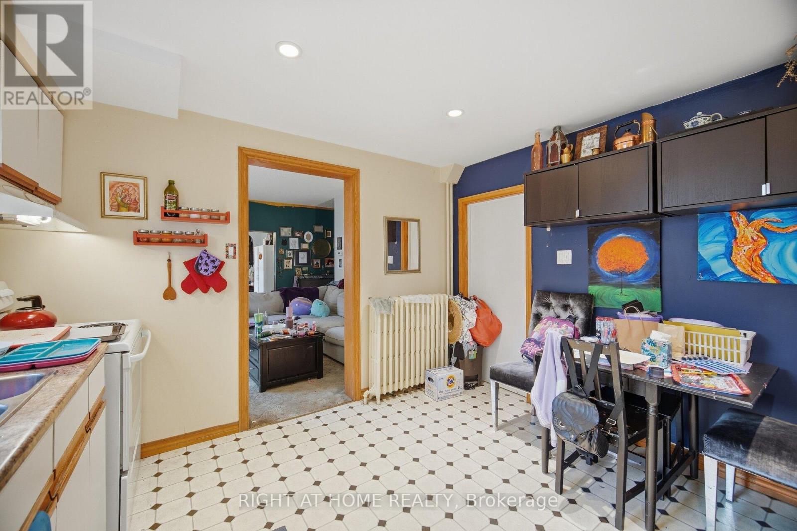 403 PARK AVENUE, Newmarket (Central Newmarket) — photo 11
