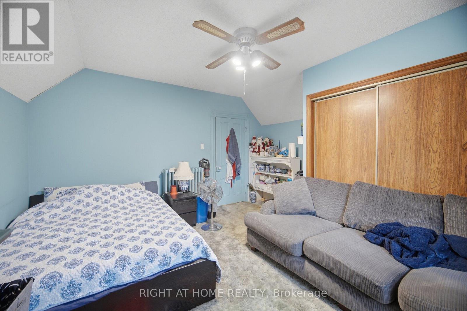 403 Park Avenue, Newmarket, ON photo 17