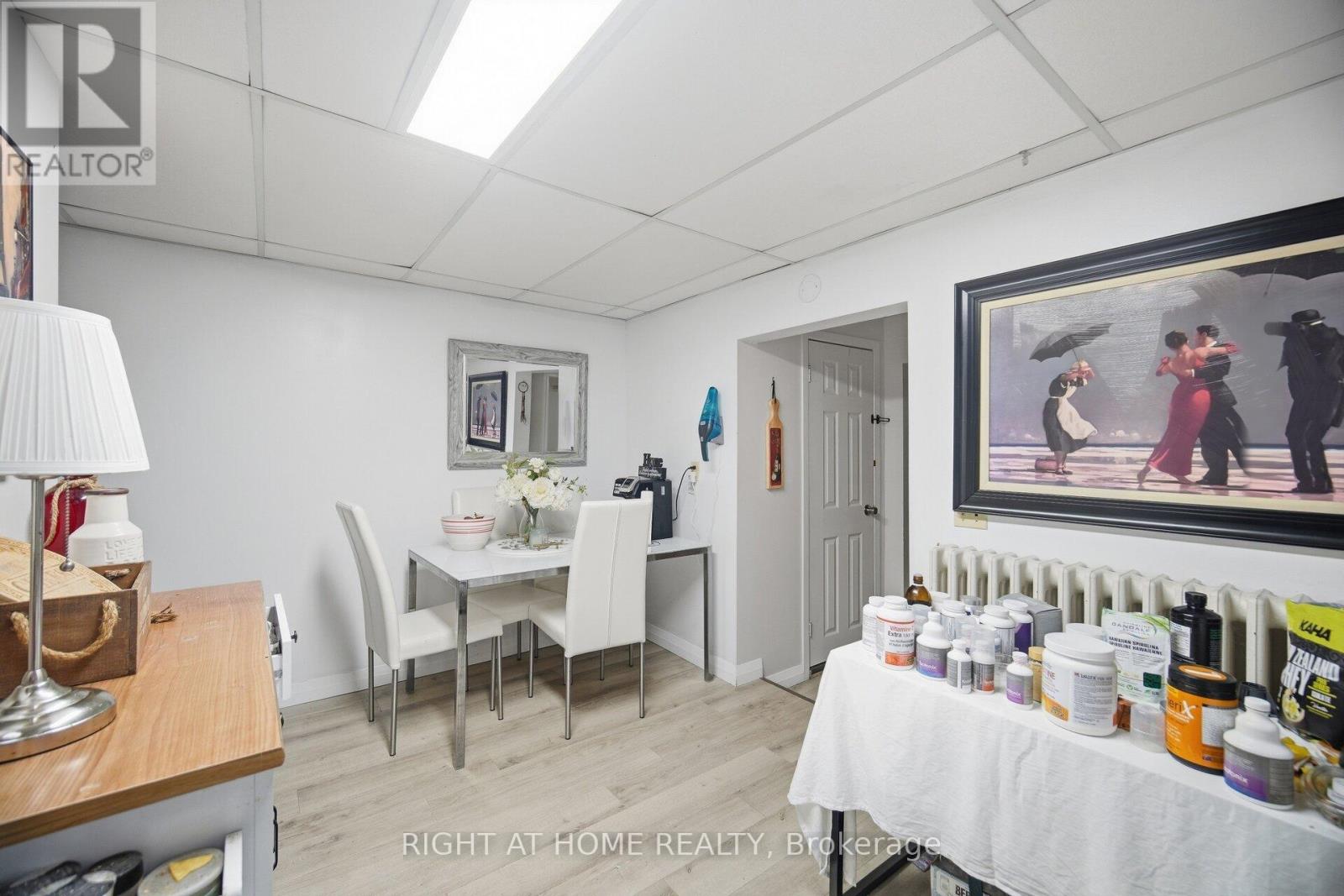 403 Park Avenue, Newmarket, ON photo 39
