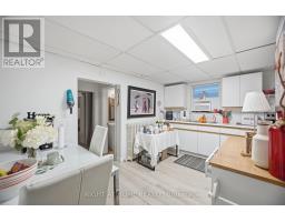 403 Park Avenue, Newmarket, ON L3Y1V7 Photo 36