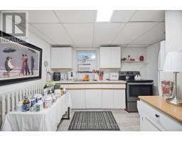 403 Park Avenue, Newmarket, ON L3Y1V7 Photo 37