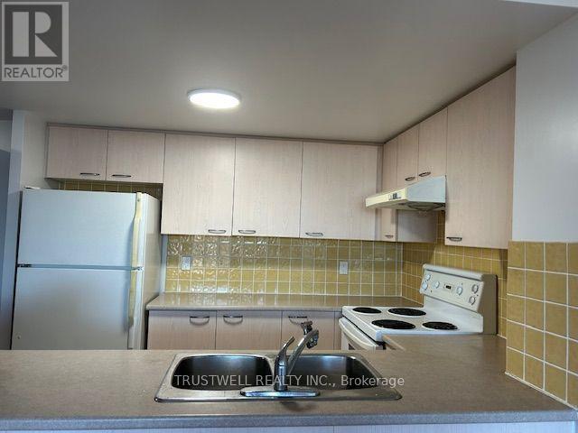905 - 130 POND DRIVE, Markham (Commerce Valley) — photo 3