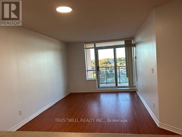 905 - 130 POND DRIVE, Markham (Commerce Valley) — photo 4