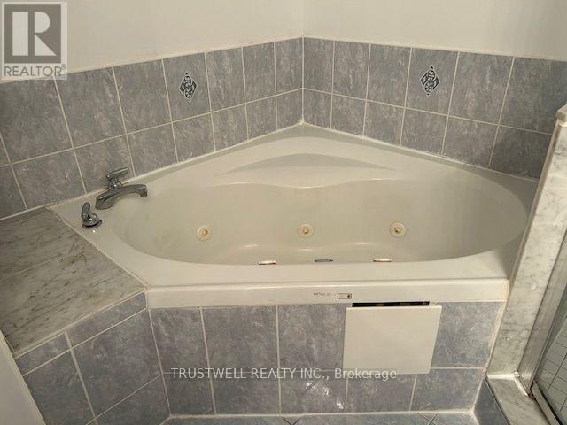905 - 130 POND DRIVE, Markham (Commerce Valley) — photo 9