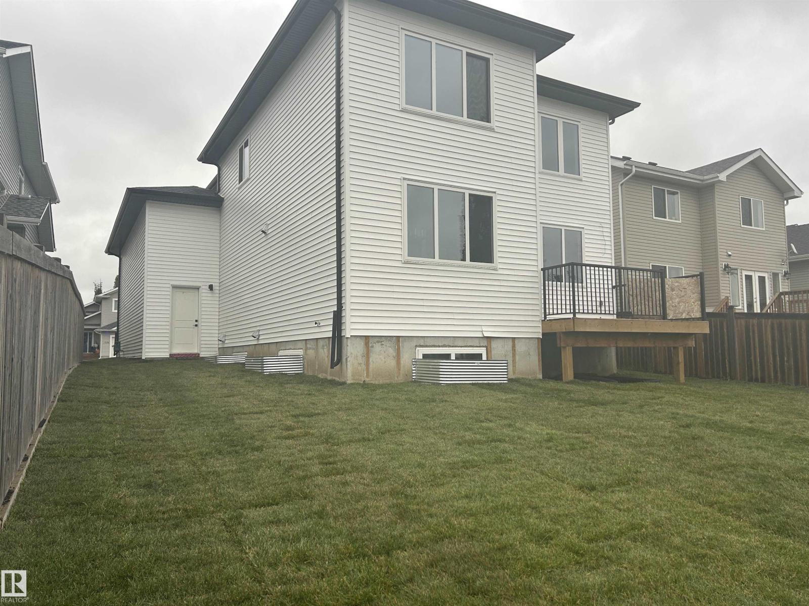 3833 52 Street, photo 67