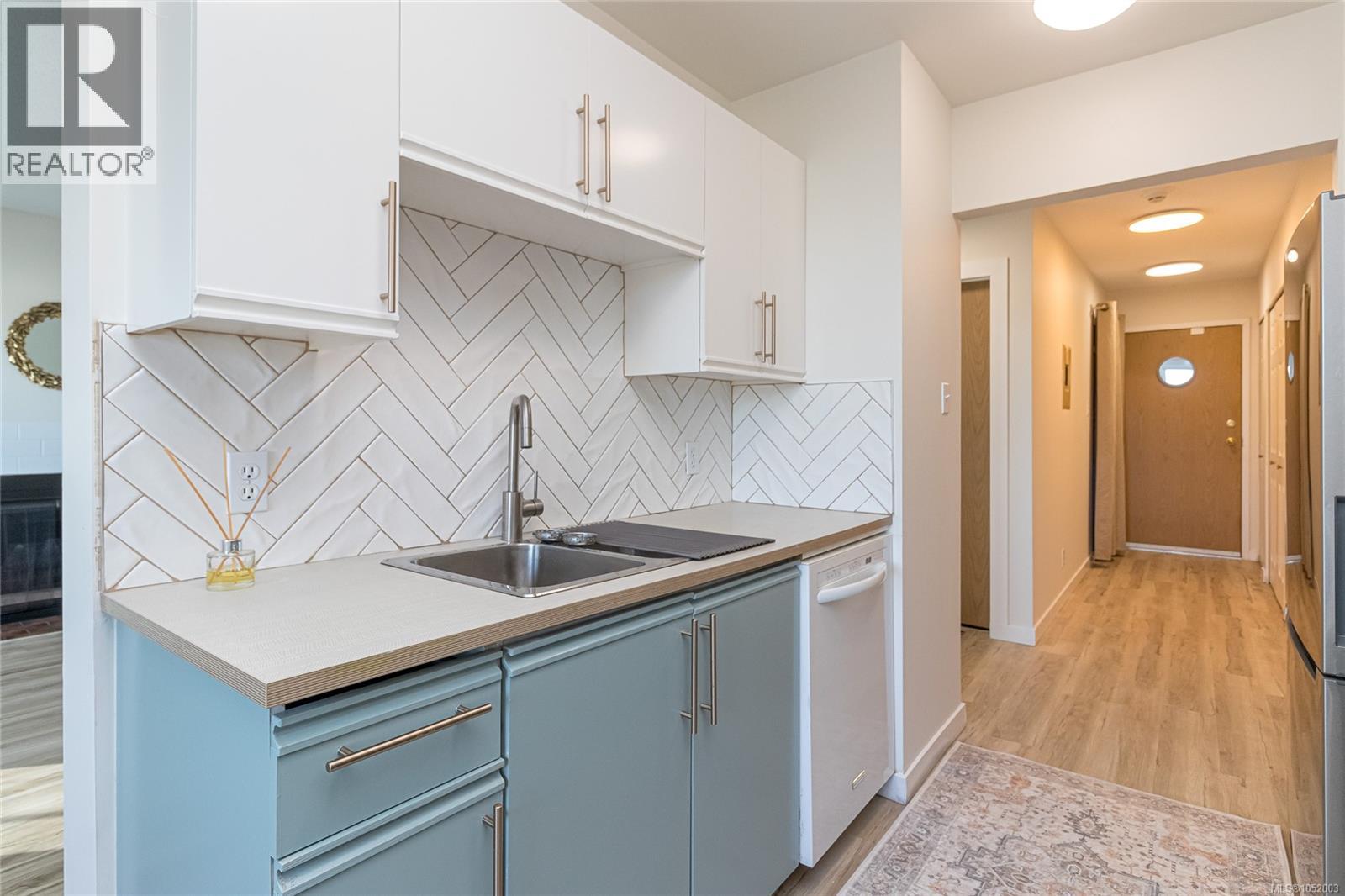 411 1619 Morrison Street, Victoria