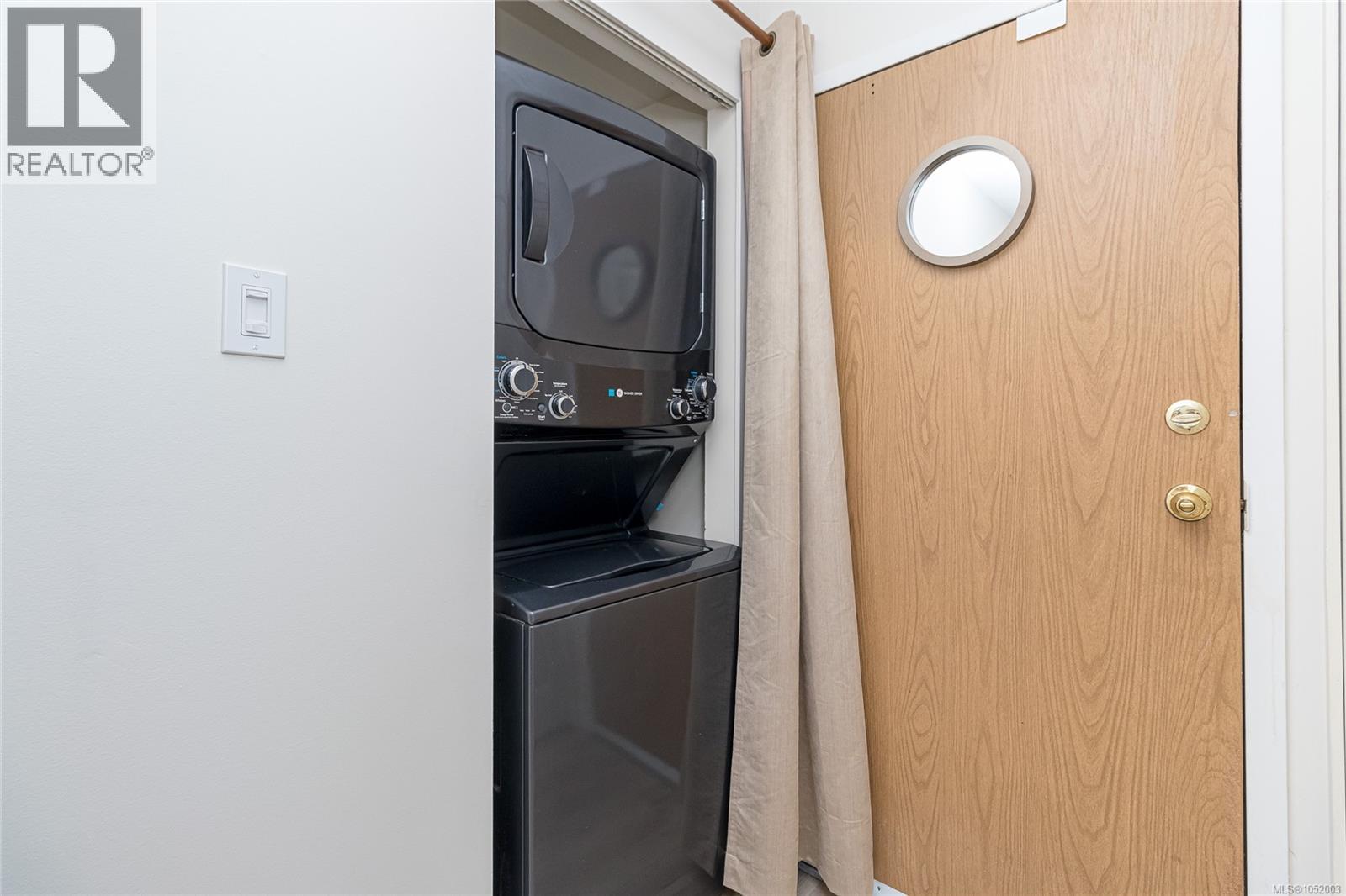 #411 1619 Morrison St - 29