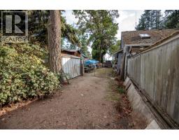 1706 Mills Rd, North Saanich, BC V8L5S9 Photo 26