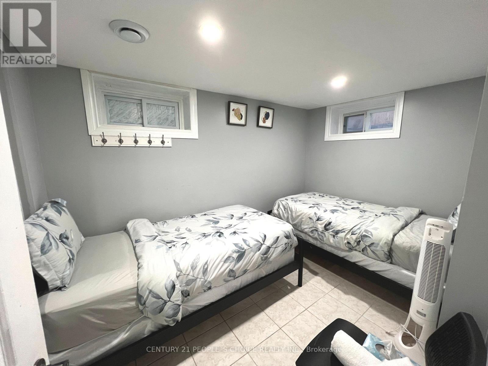5359 KITCHENER STREET - 22