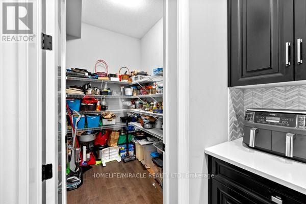147 AMBROUS CRESCENT - 17