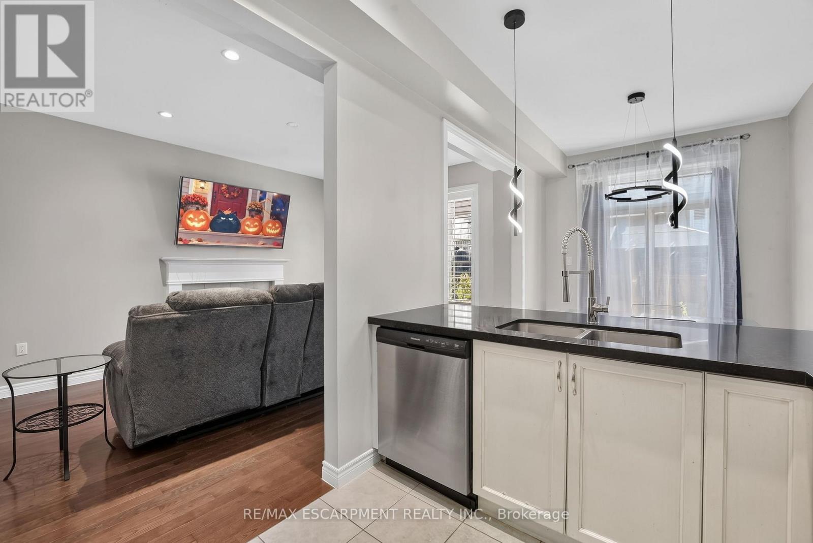 58 SUMMERBERRY WAY - 17