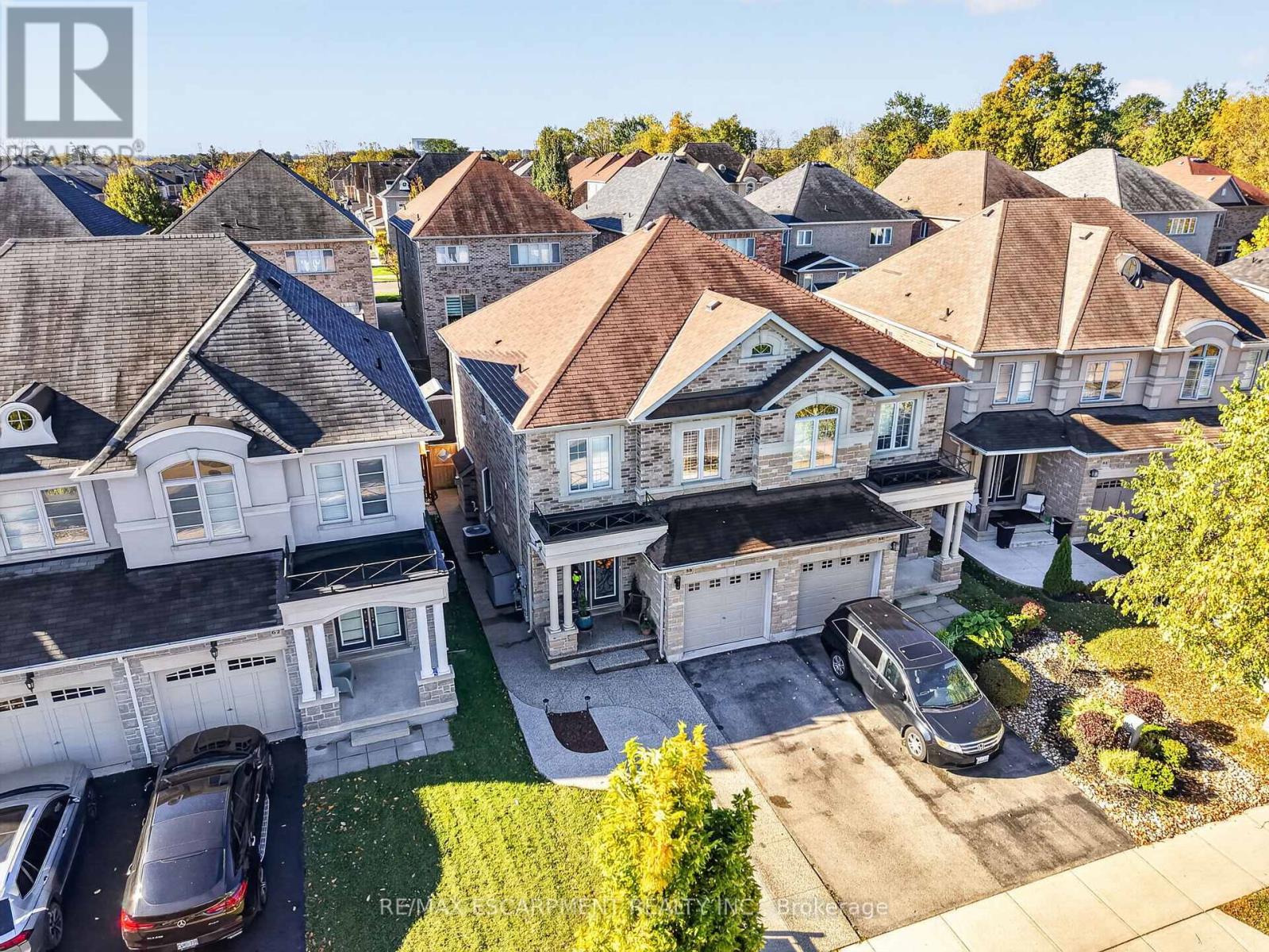 58 SUMMERBERRY WAY - 46