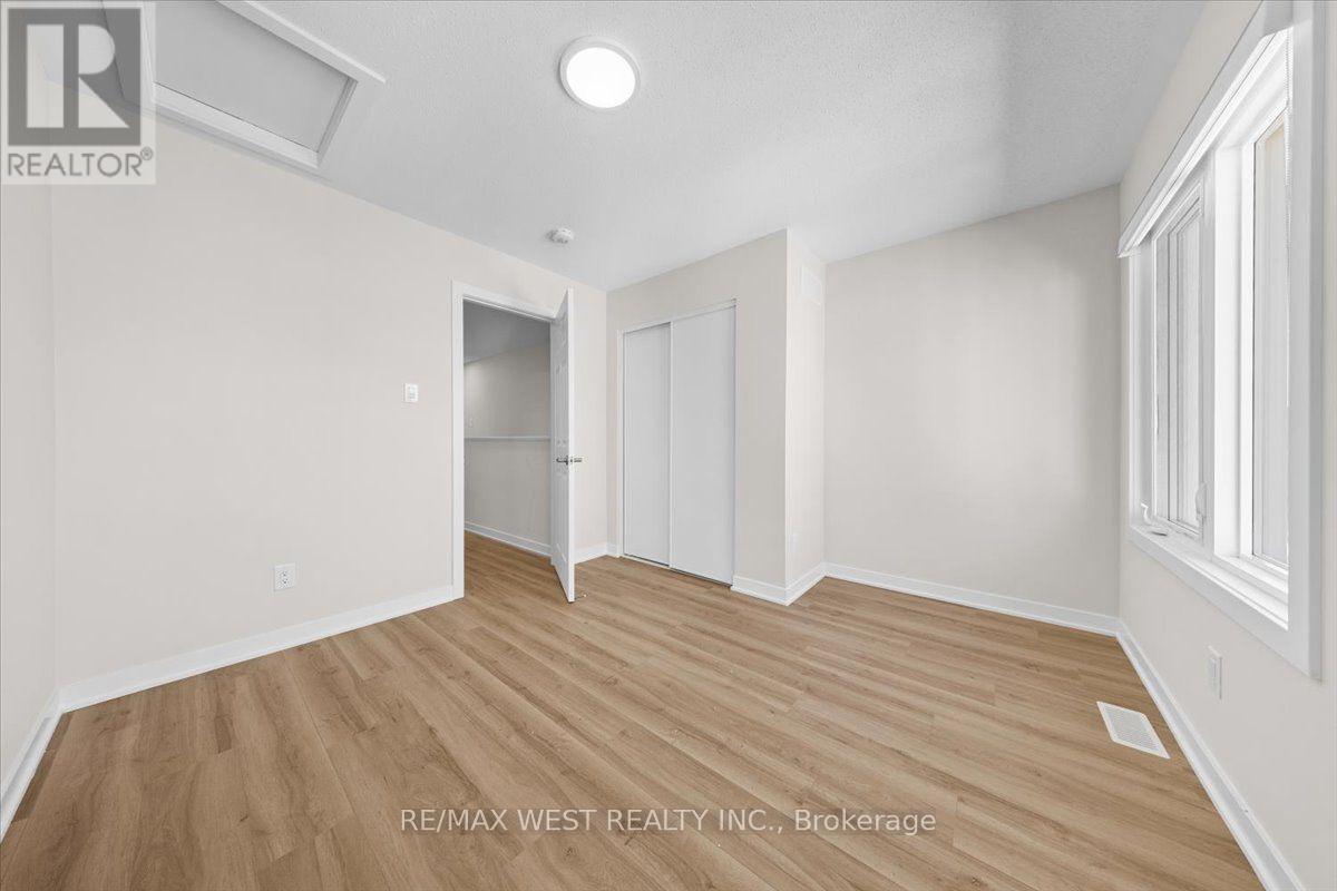 755 Utopie Private — photo 27