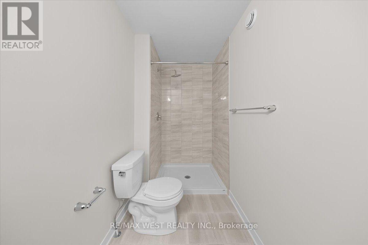 755 Utopie Private — photo 33