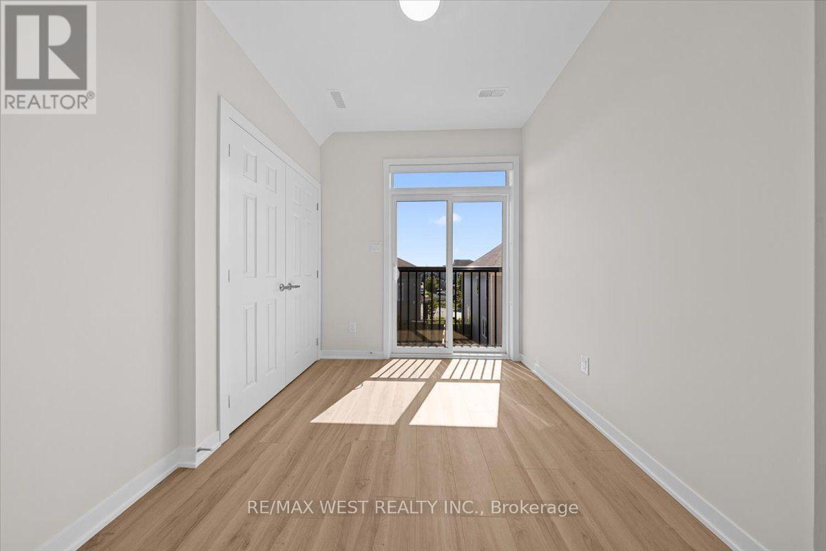 755 Utopie Private — photo 37