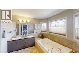 64 Riverwood Manor W - photo 15