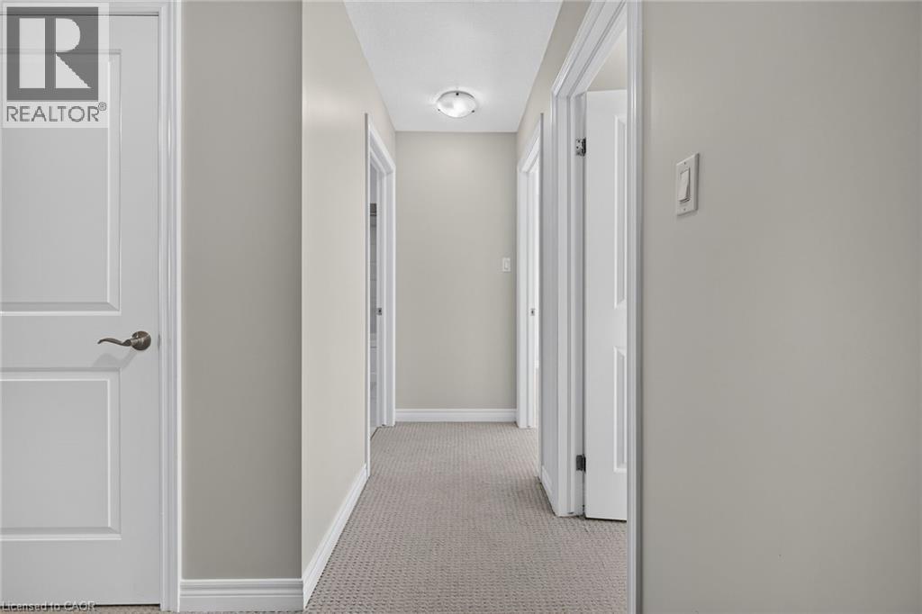 #22 8 LAKELAWN Road - 40
