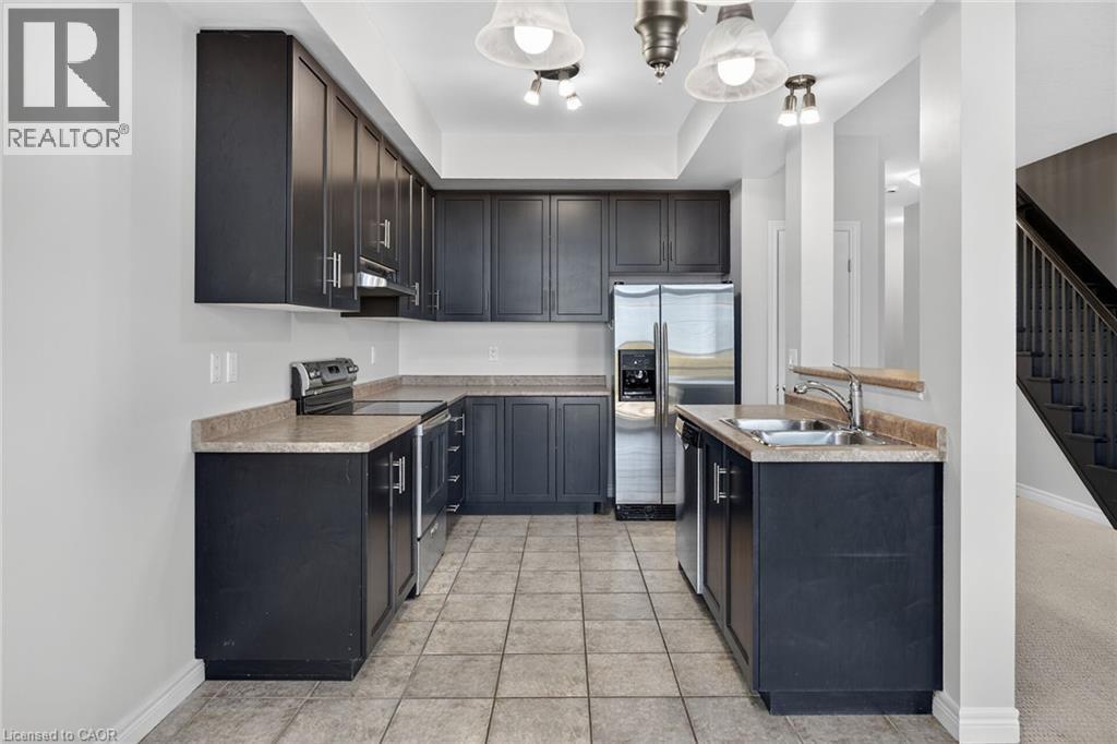 #22 8 LAKELAWN Road - 16