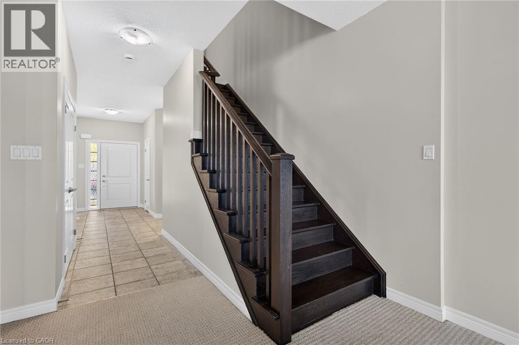 #22 8 LAKELAWN Road - 25