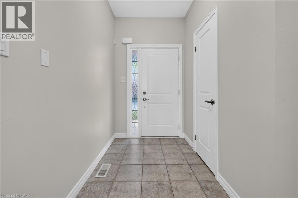 #22 8 LAKELAWN Road - 7