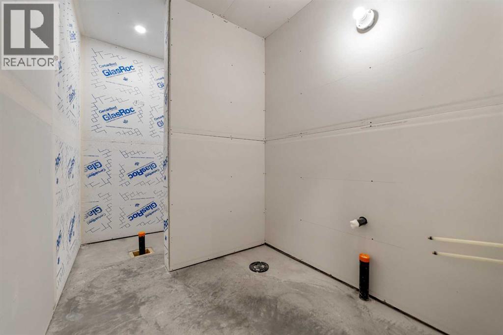 #4 1600 Stafford Drive N - Image 30