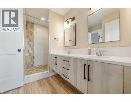4, 1600 Stafford Drive N, Lethbridge, AB T1H7G8 Photo 18