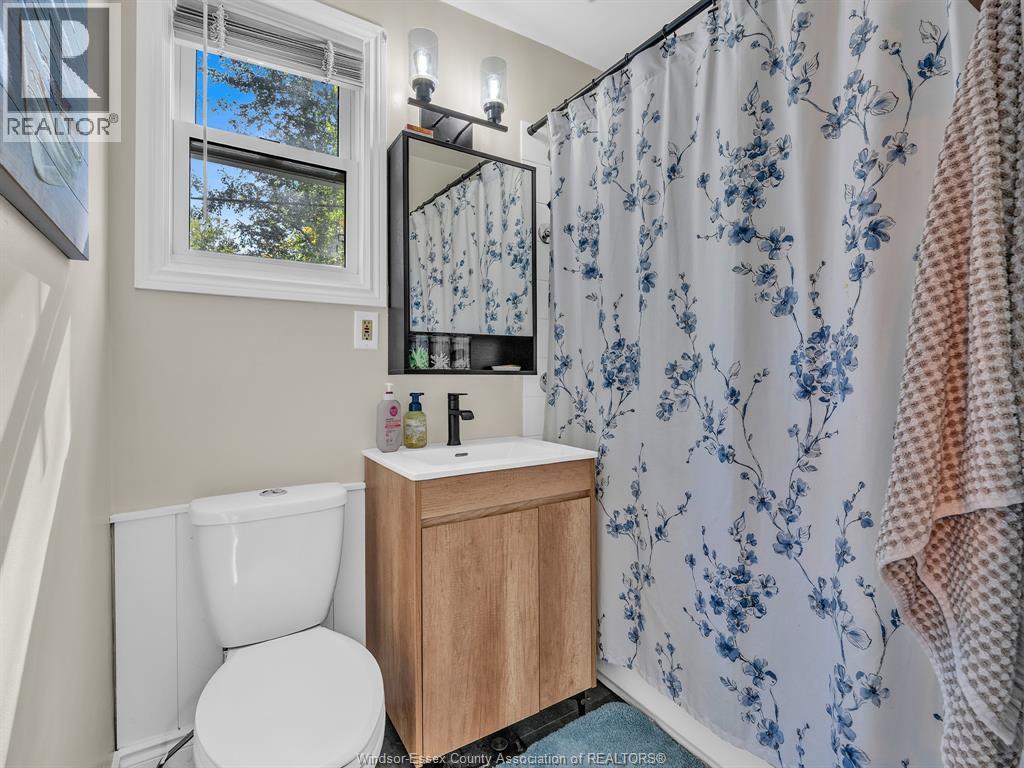 100 MCCARTHY LANE - 11