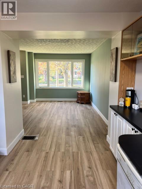 227 FERGUS Avenue - Image 10